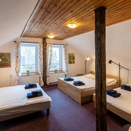 Lodge U Kostela *