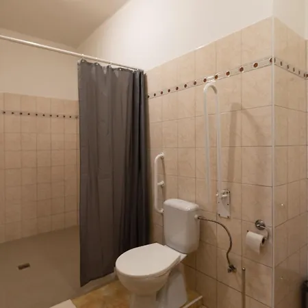 Orman Evi U Kostela Kořenov