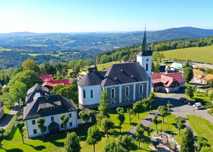 Lodge U Kostela *